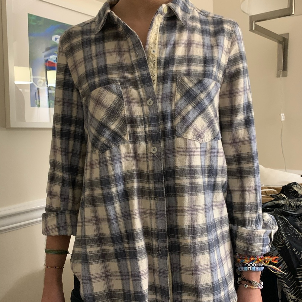 Soft plaid shirt with lace on back